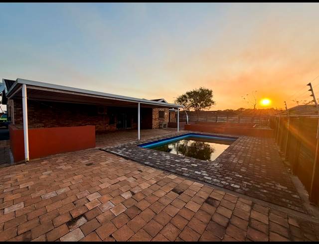 4 BEDROOM FREESTANDING FOR SALE IN BIRDSWOOD